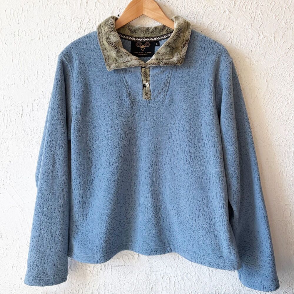 Wooly Bully Wear Blue Pullover Top Women's Large Fleece Faux Fur 1/4 Button